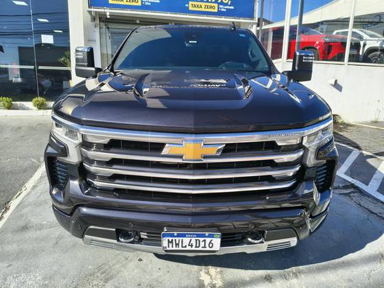 CHEVROLET SILVERADO 5.3 V8 GASOLINA 1500 HIGH COUNTRY 4X4 AUTOMÁTICO